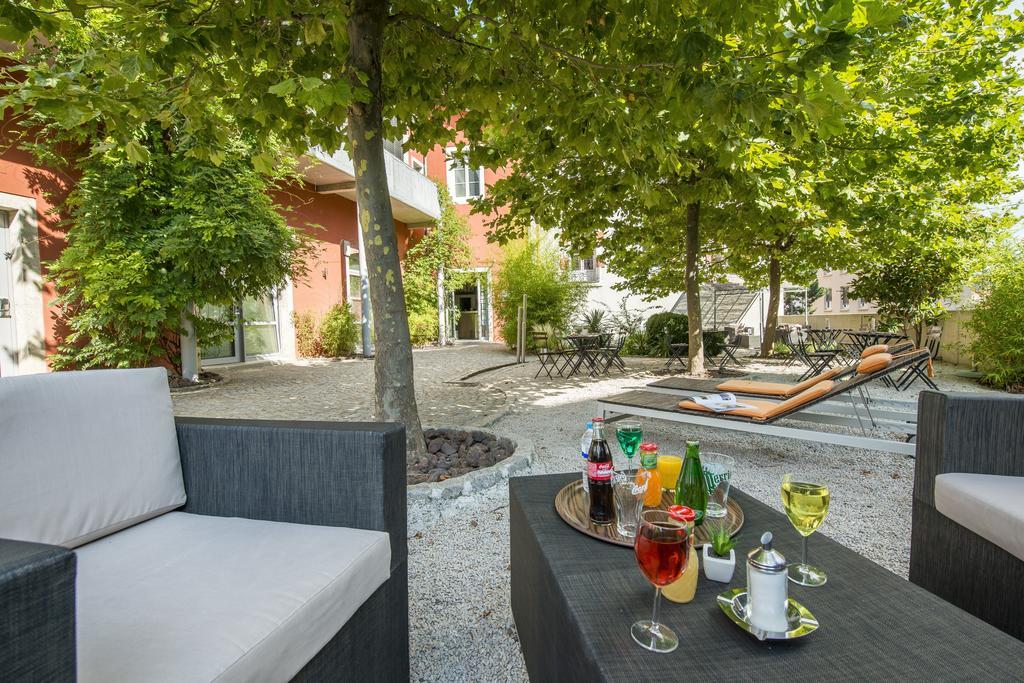 Hotel Des Capucins Le Puy-en-Velay 외부 사진