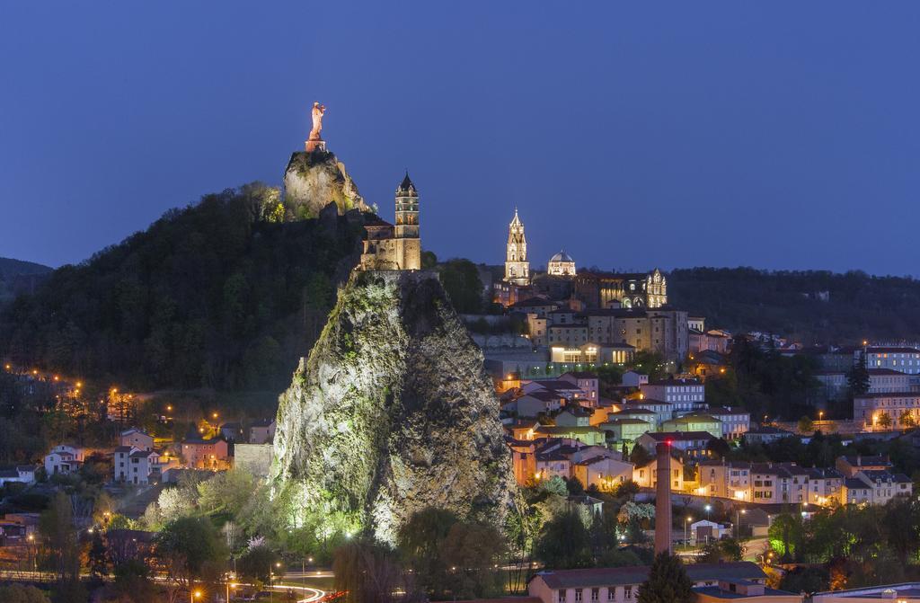 Hotel Des Capucins Le Puy-en-Velay 외부 사진