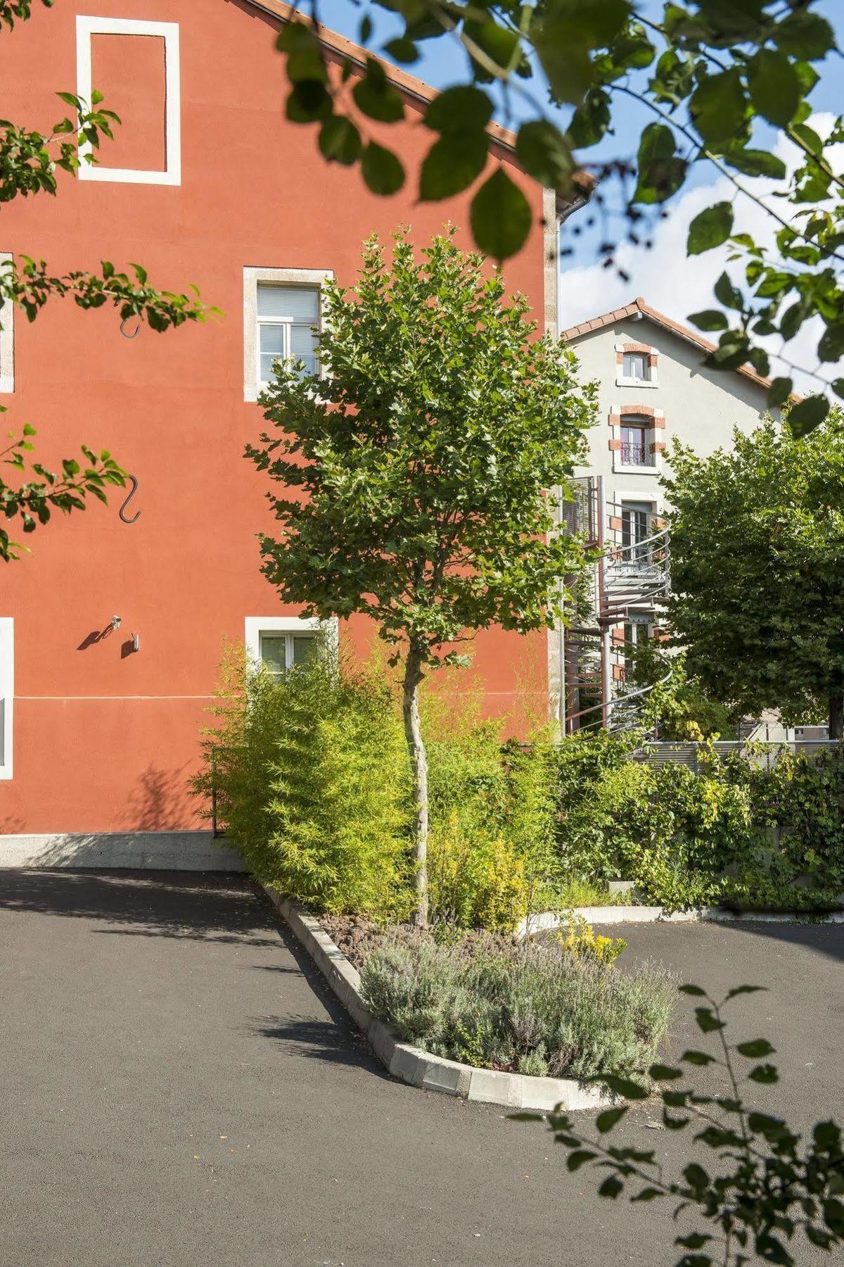 Hotel Des Capucins Le Puy-en-Velay 외부 사진